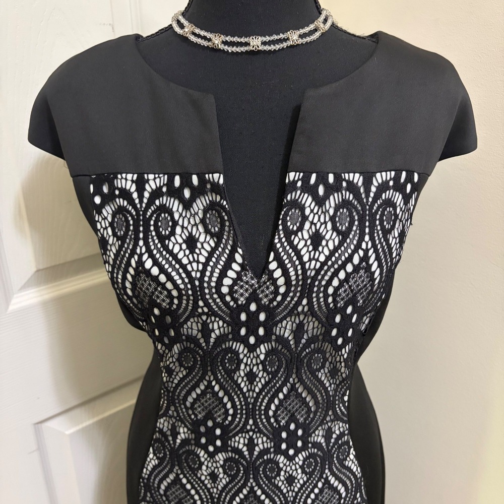 Dressbarn Sheath Dress Black White Lace Panel Size 12 Cap Sleeve‎ Notched Neck - Picture 2 of 10